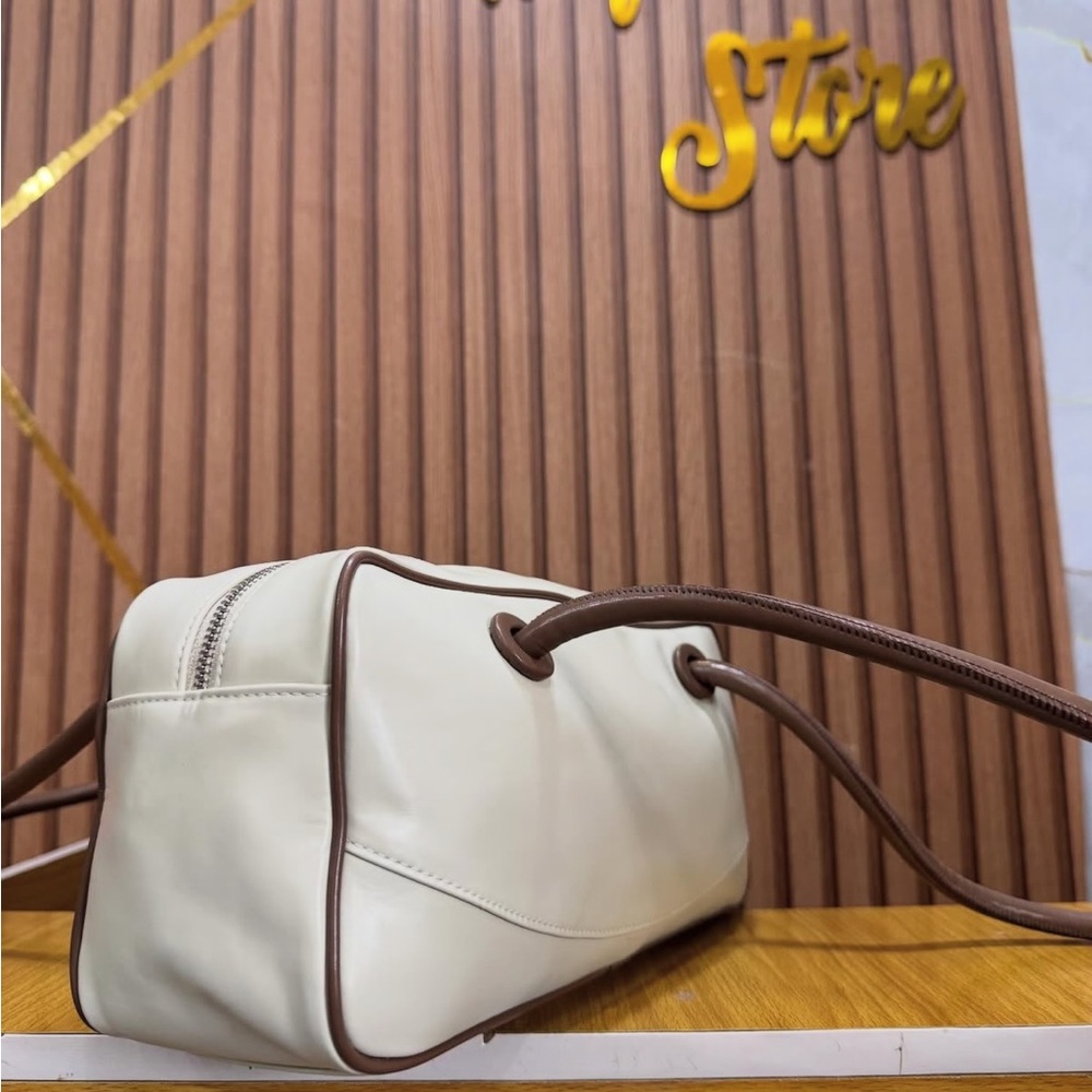 Elegant Cream and Brown Shoulder Bag by - Picture 2 of 9